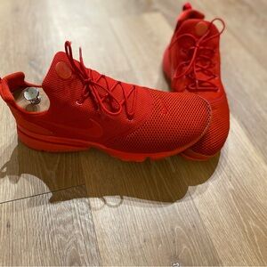 Nike Red Athletic Shoes with Breathable Knit Design